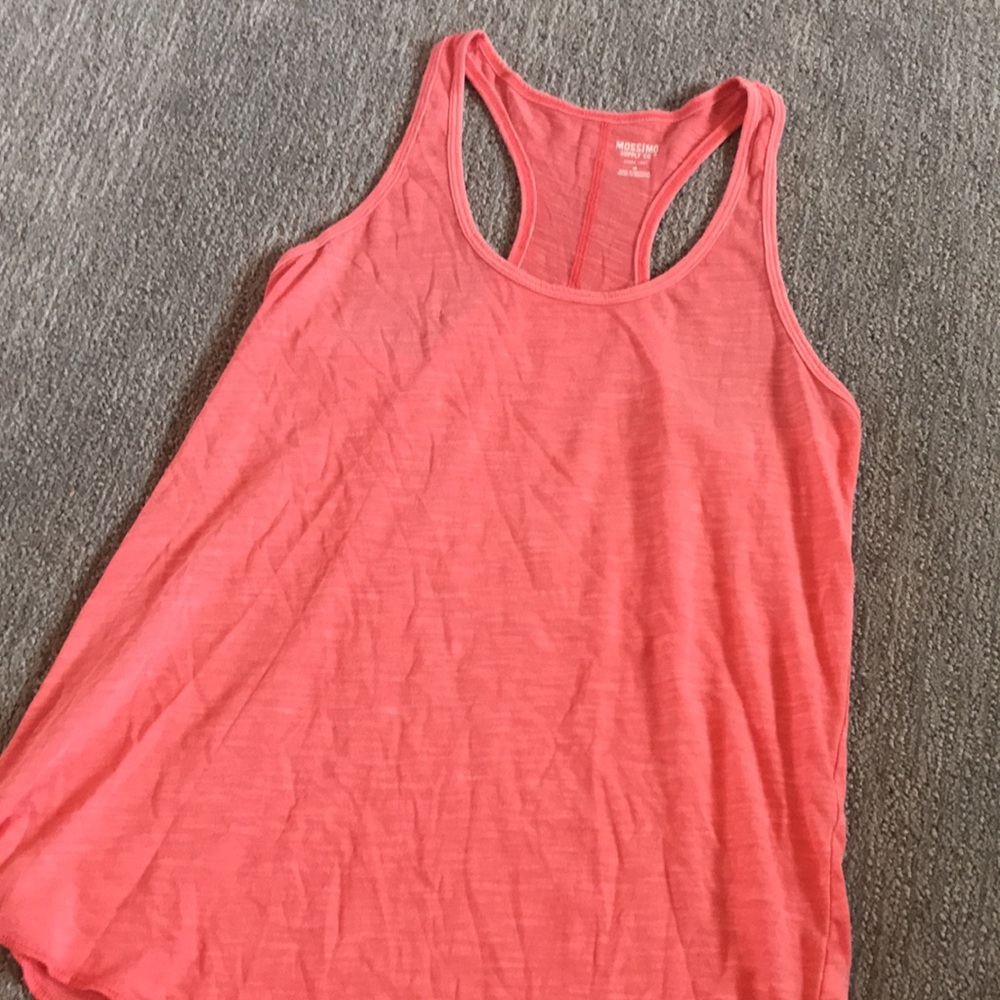 🌸Mossimo tank top - Picture 2 of 2